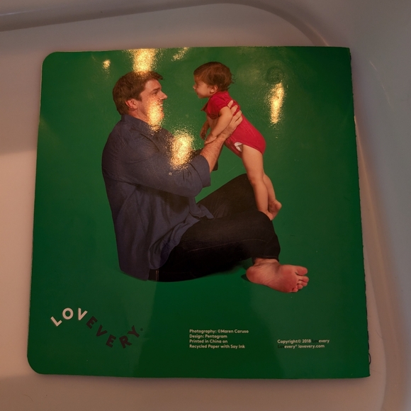 Lovevery Baby Book and Booklet - Picture 2 of 4